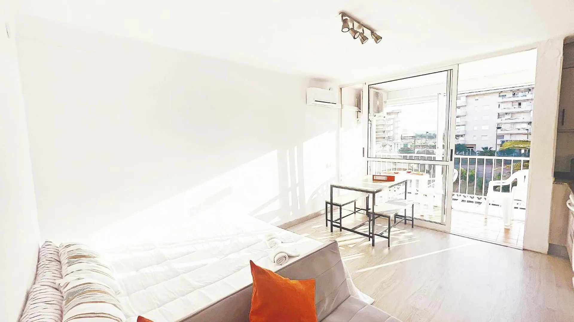 Appartement Aventura Seaside La Pineda - With A/C 0*,